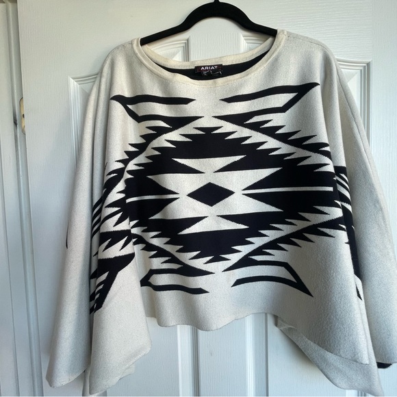Ariat Chimayo Sweater Poncho - Picture 4 of 7